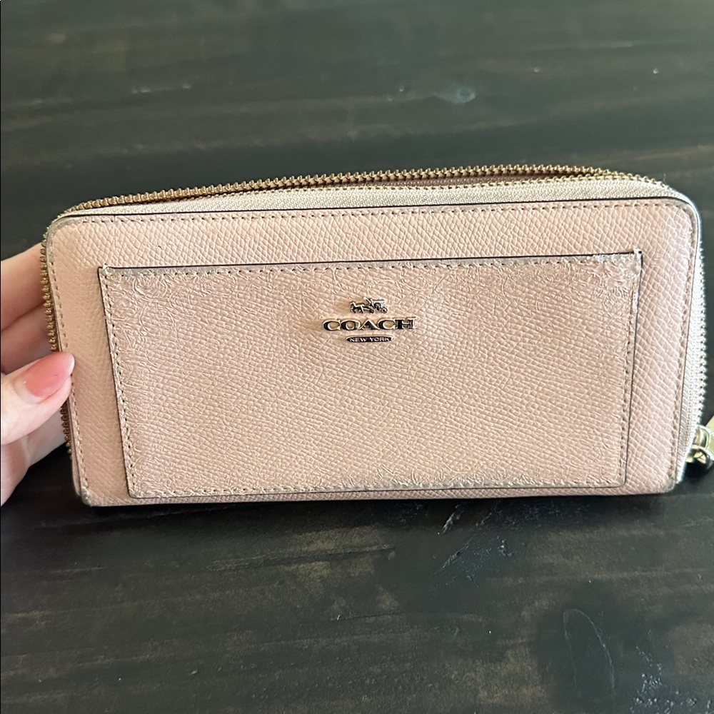 Coach Wallets - Picture 14 of 16